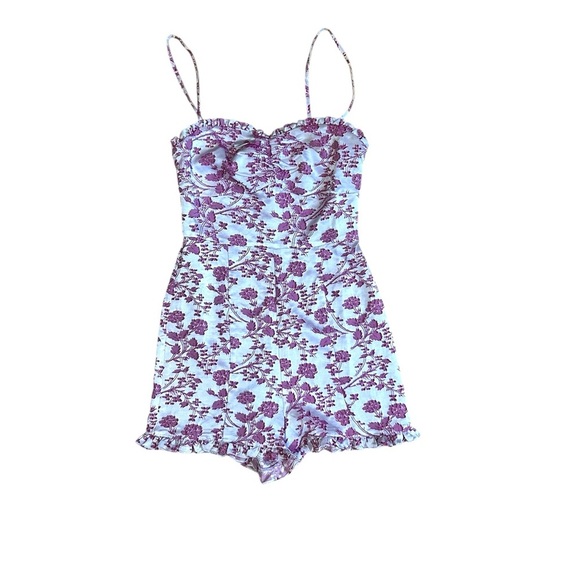 Likely Highland Short Romper Pink White Textured Floral Adjustable Straps Size 4 - Picture 2 of 11